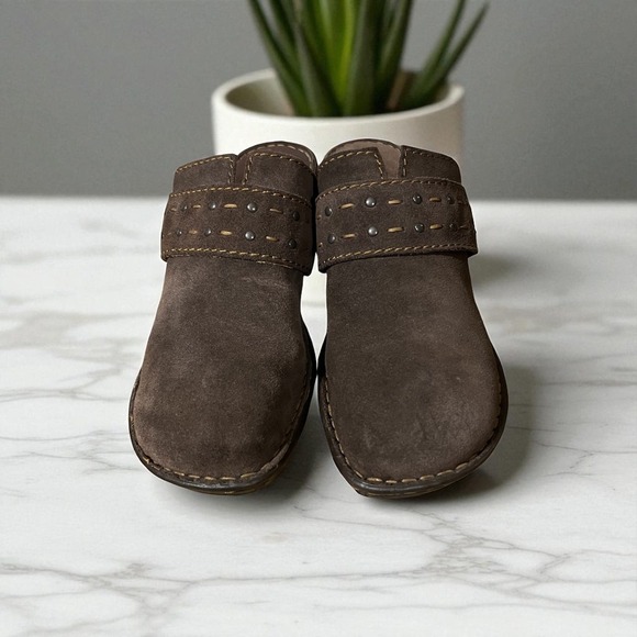 Born Brown Women's Suede Leather Studded Clogs Comfortable Slip On Mule Size 9 - Picture 2 of 9